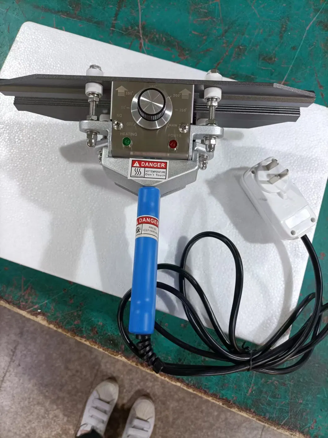 Efficient Handheld Sealer Machine for Plastic and Kraft Bags