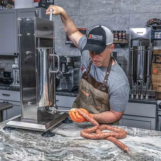 High-Quality 2L Stainless Steel Sausage Stuffer for Easy Meat Processing