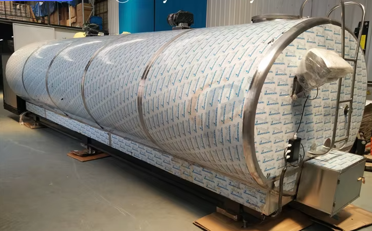 2025 Hot Sale Durable Stainless Steel 500-10000L Milk Cooler Milk Cooling Tank for Efficient Dairy Preservation
