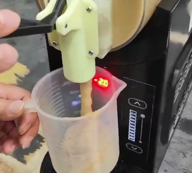 Sell at a Bargain Snack Maker Commercial Portable Soft Drink Ice Shaver Machine Slushie Machine Frozen Drink for Home