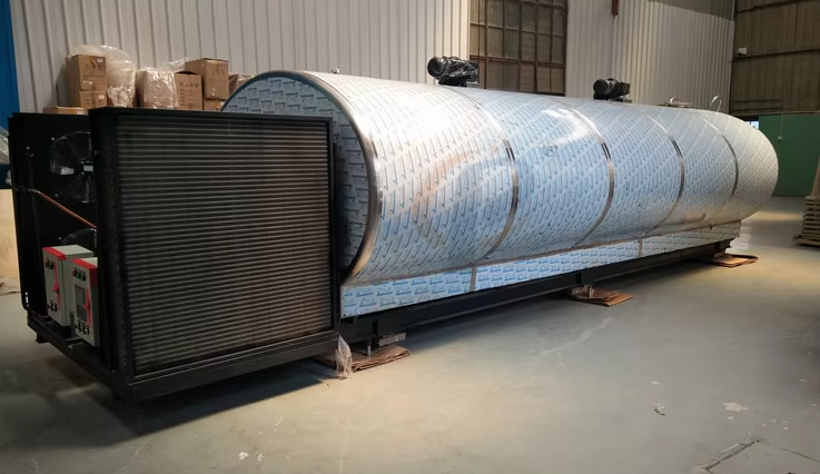2025 Hot Sale Durable Stainless Steel 500-10000L Milk Cooler Milk Cooling Tank for Efficient Dairy Preservation