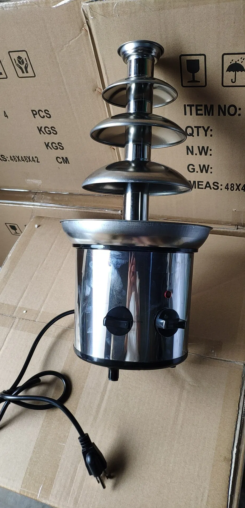 110V/60Hz 220V/50Hz Stainless Steel 4 Tiers Chocolate Fondue Fountain